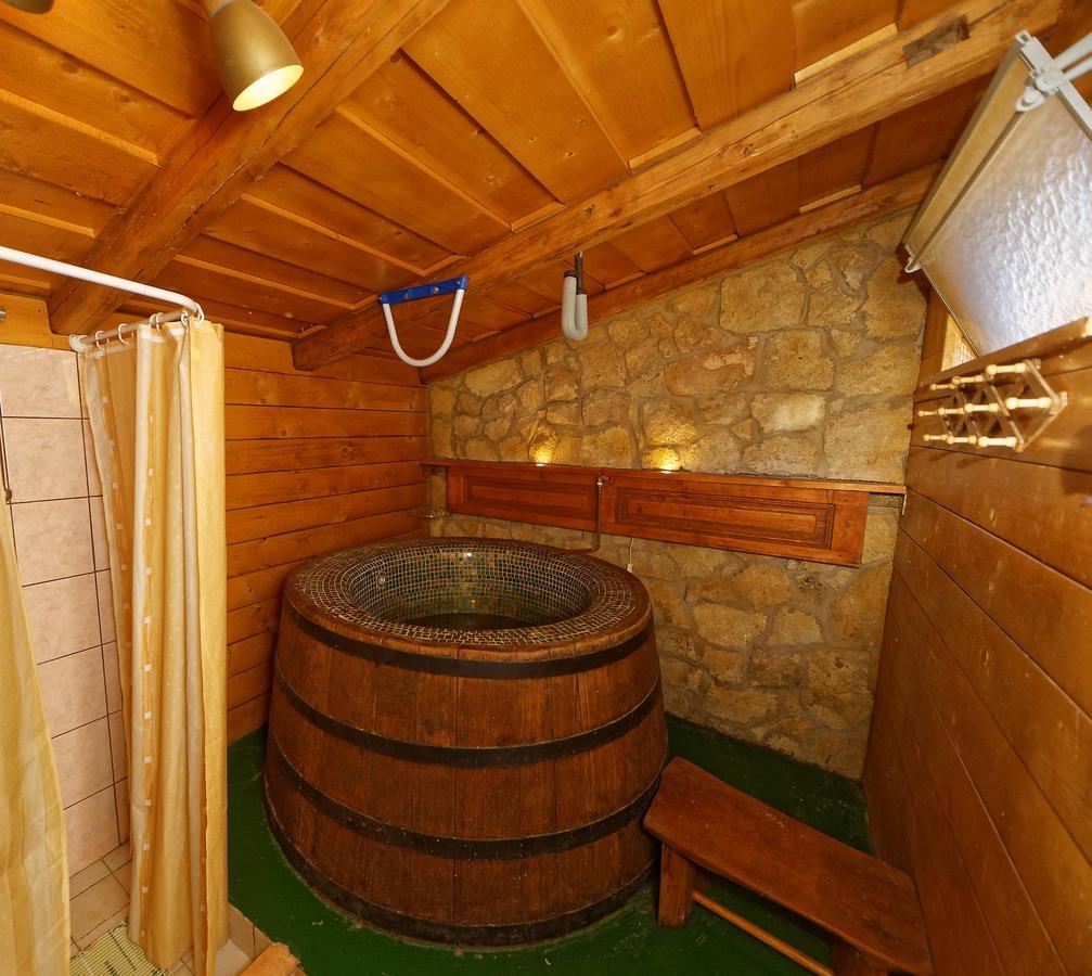 Bed & Breakfast Pataky Borporta *